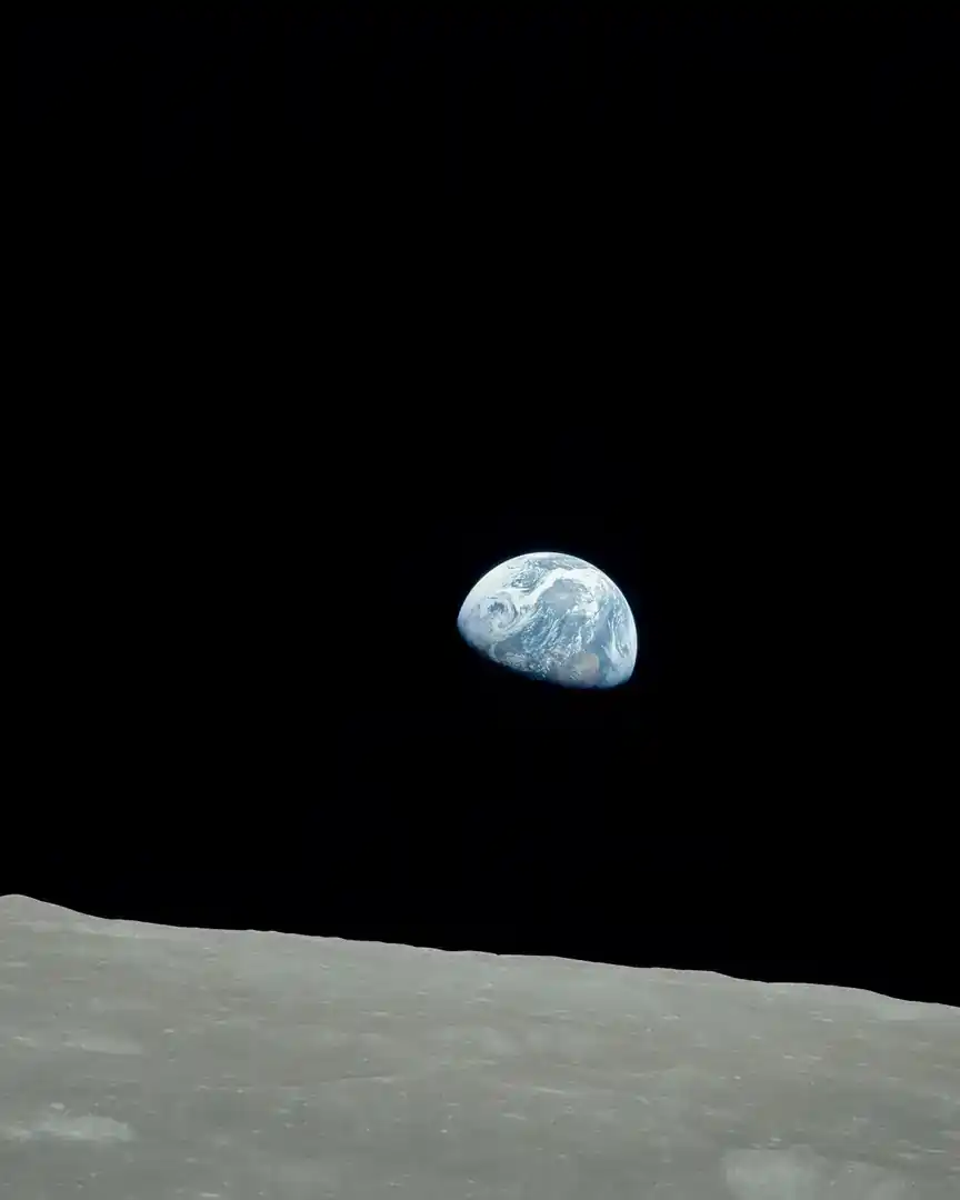 Foto: Il sorgere della Terra dall'Apollo 8 · Terra
