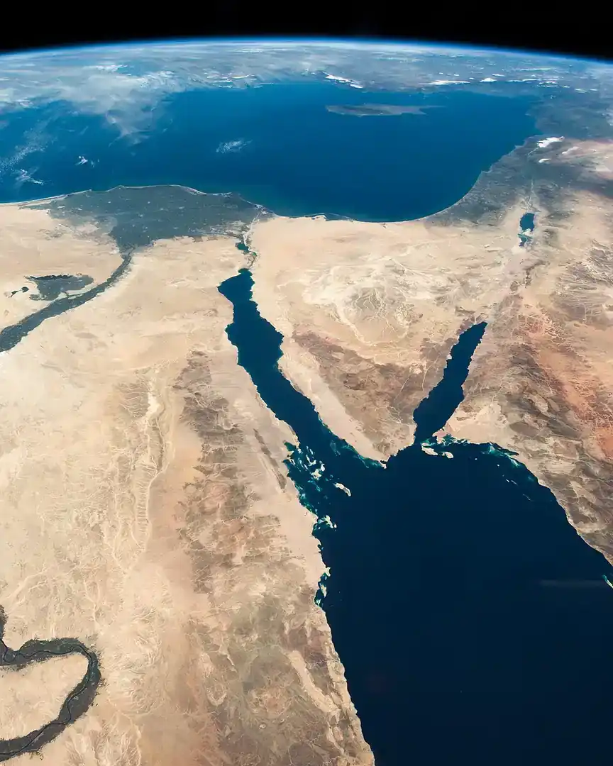 Foto: O Nilo e o Sinai vistos do espaço · Terra