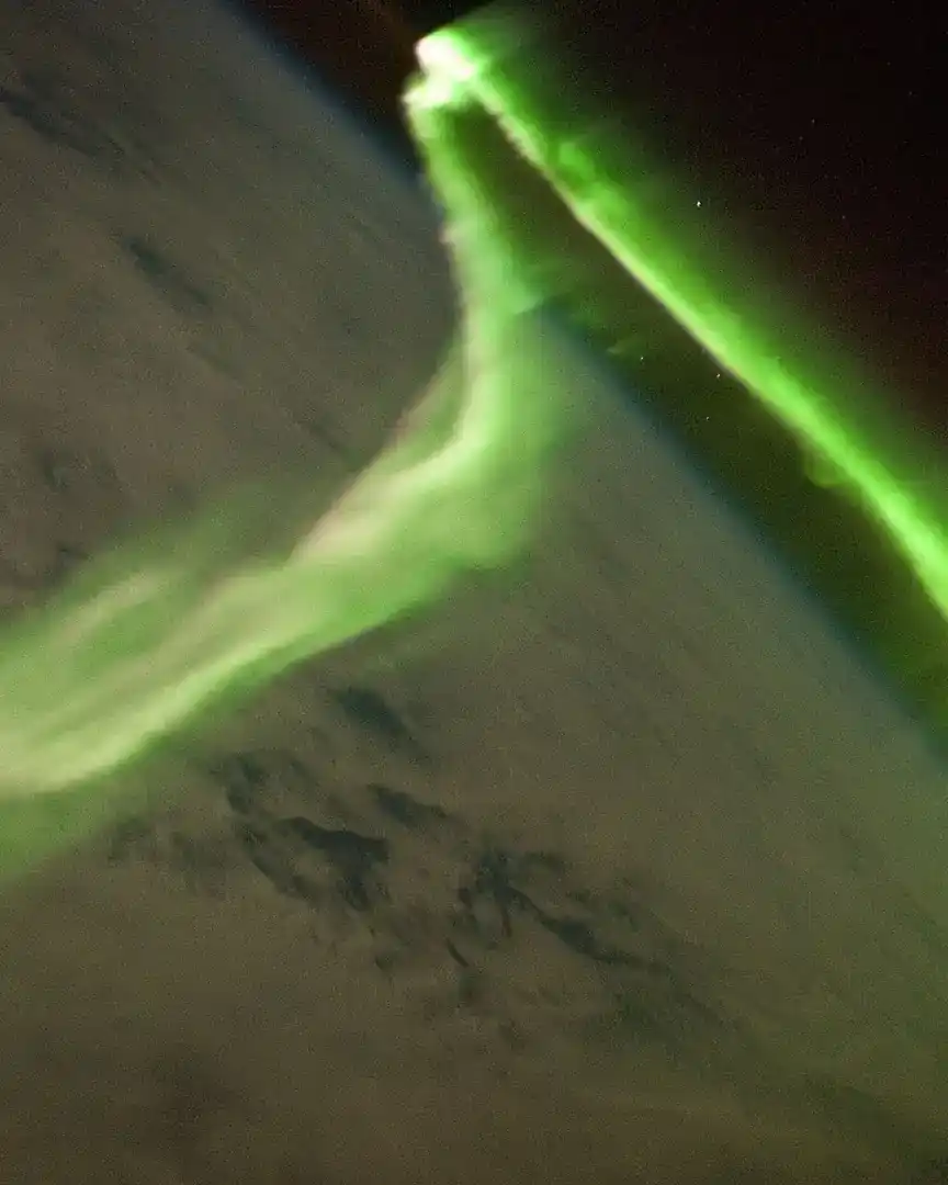 Photo: Aurora australis from the Space Station · Earth