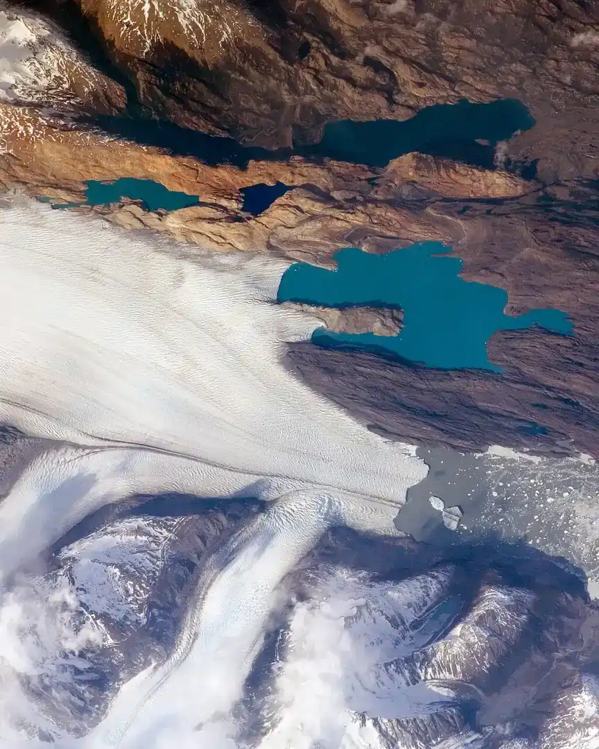 Foto: Glaciar Upsala desde el espacio · La Tierra