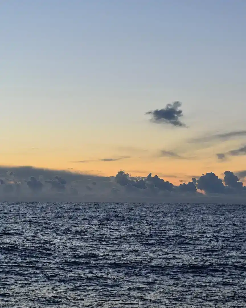 Foto: Amanecer en el golfo de Vizcaya · Océanos