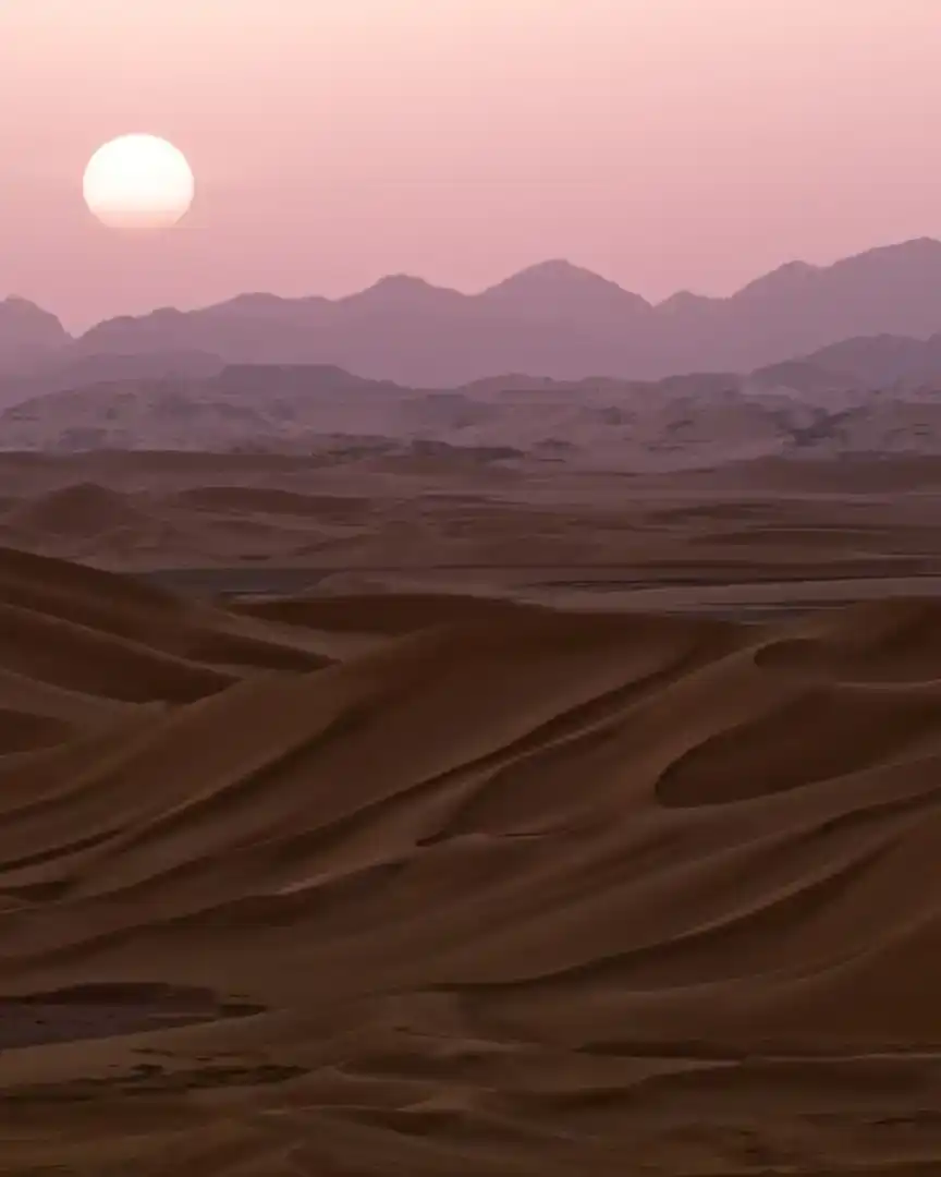 Foto: Atardecer en las dunas de Wan Caza · Libia