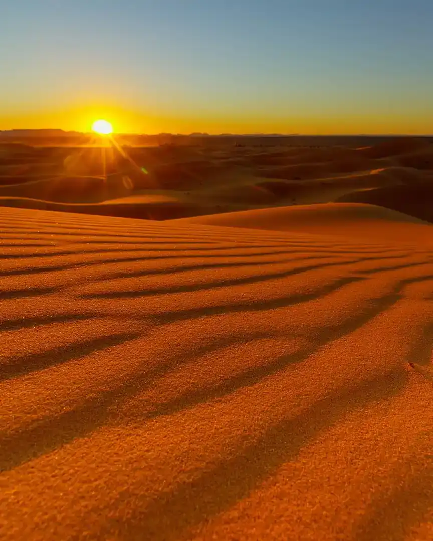 Foto: Atardecer en las dunas de Erg Chebbi · Marruecos