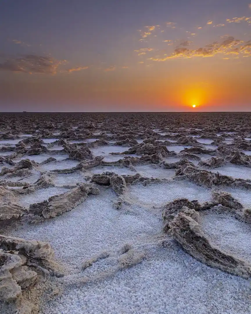 Foto: Amanecer en las salinas del norte · Etiopía