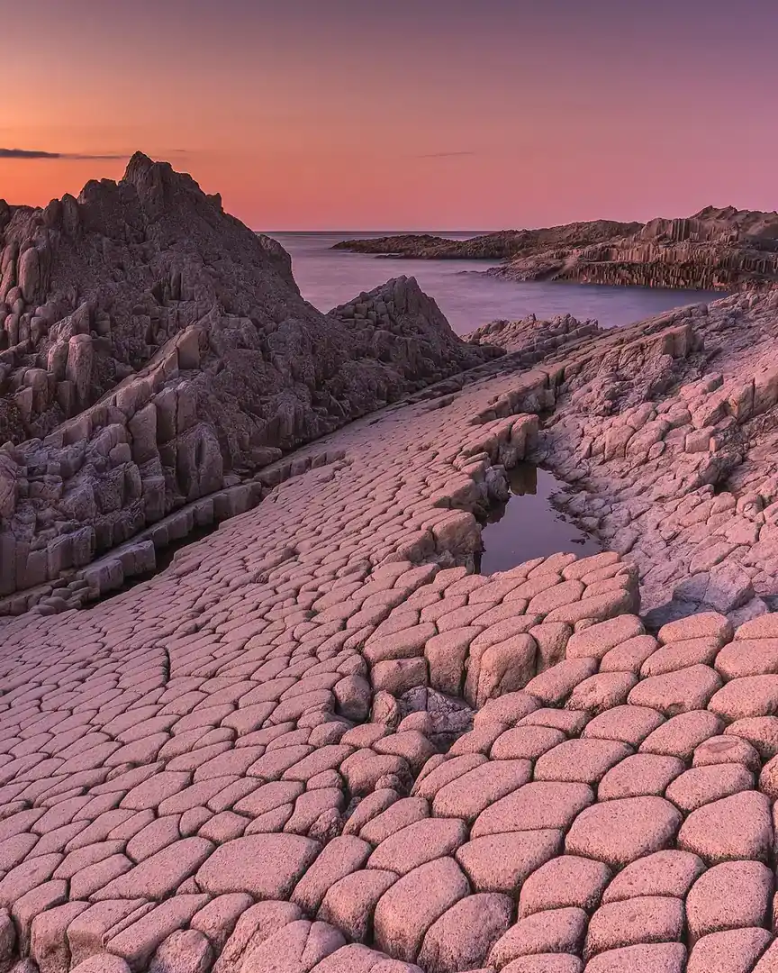 Foto: Anochecer en el cabo Stolbchaty, Kunashir · Rusia