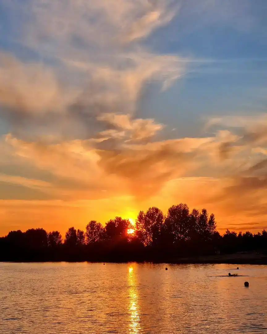 Foto: Atardecer en el embalse de Tsna · Bielorrusia