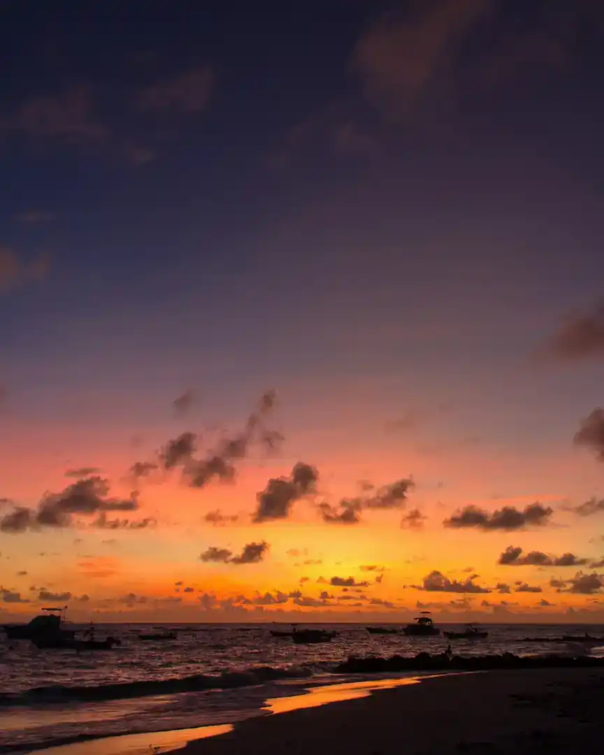 Foto: Atardecer en la costa de Christ Church · Barbados