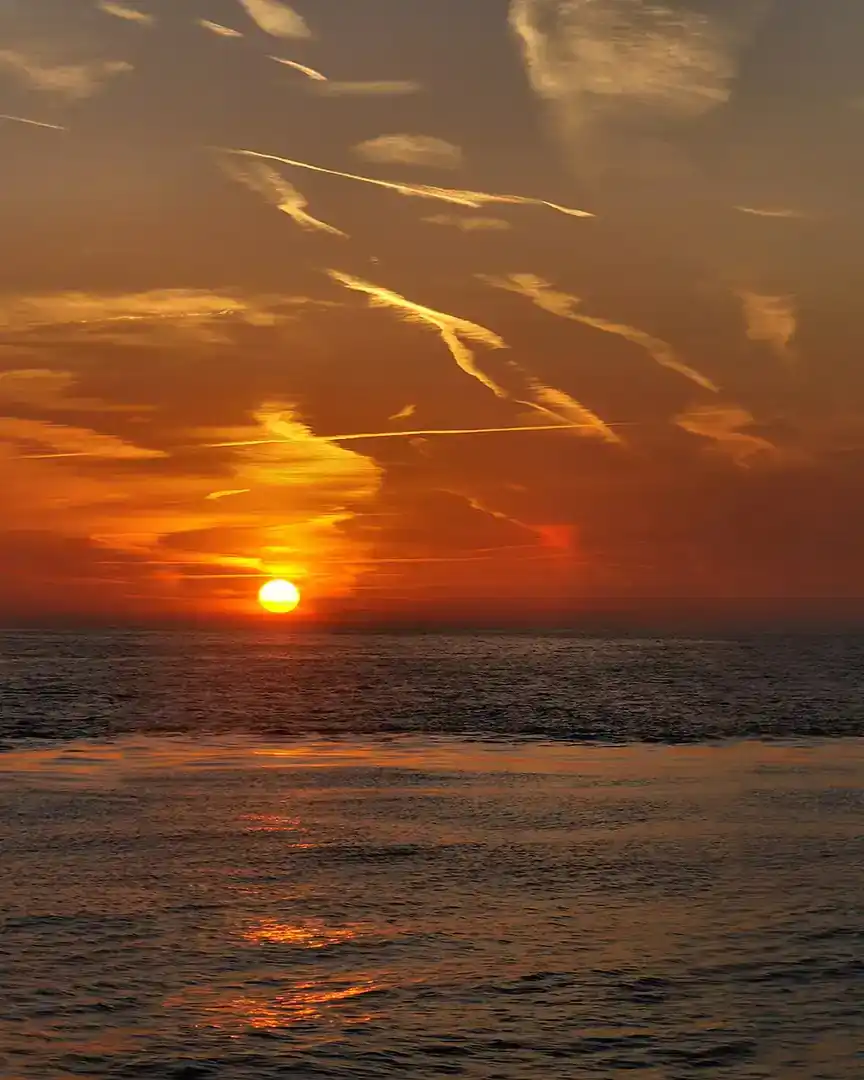 Foto: Amanecer sobre el mar en Ostende · Bélgica