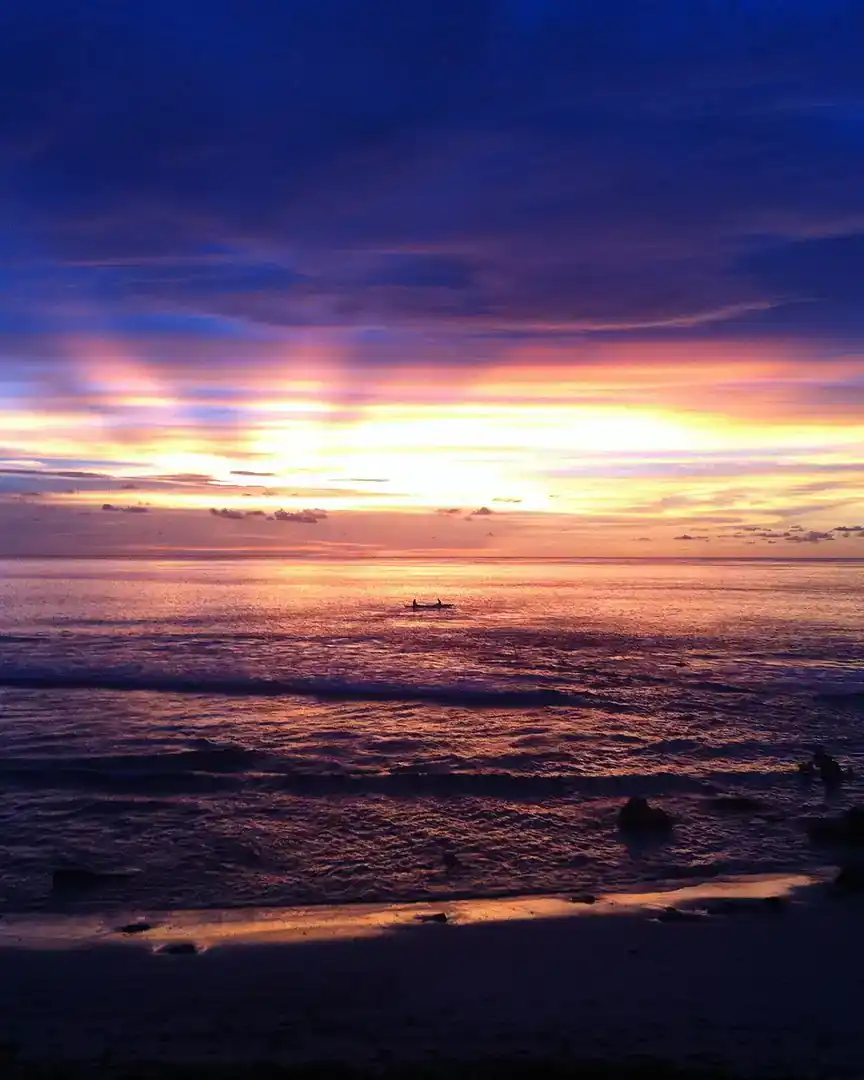 Foto: Atardecer en la playa · Nauru
