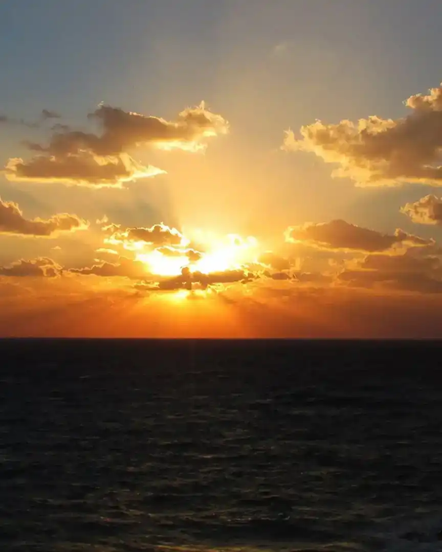 Foto: Atardecer sobre el mar · Bahamas