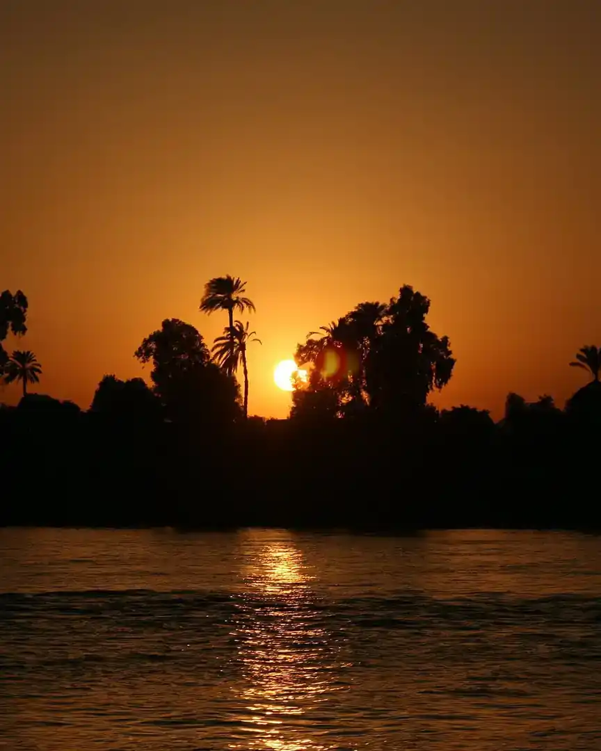 Foto: Atardecer sobre el Nilo en Luxor · Egipto