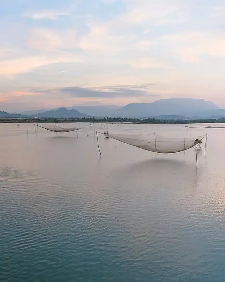 Foto: Atardecer en el río Cu Đê, Da Nang · Vietnam