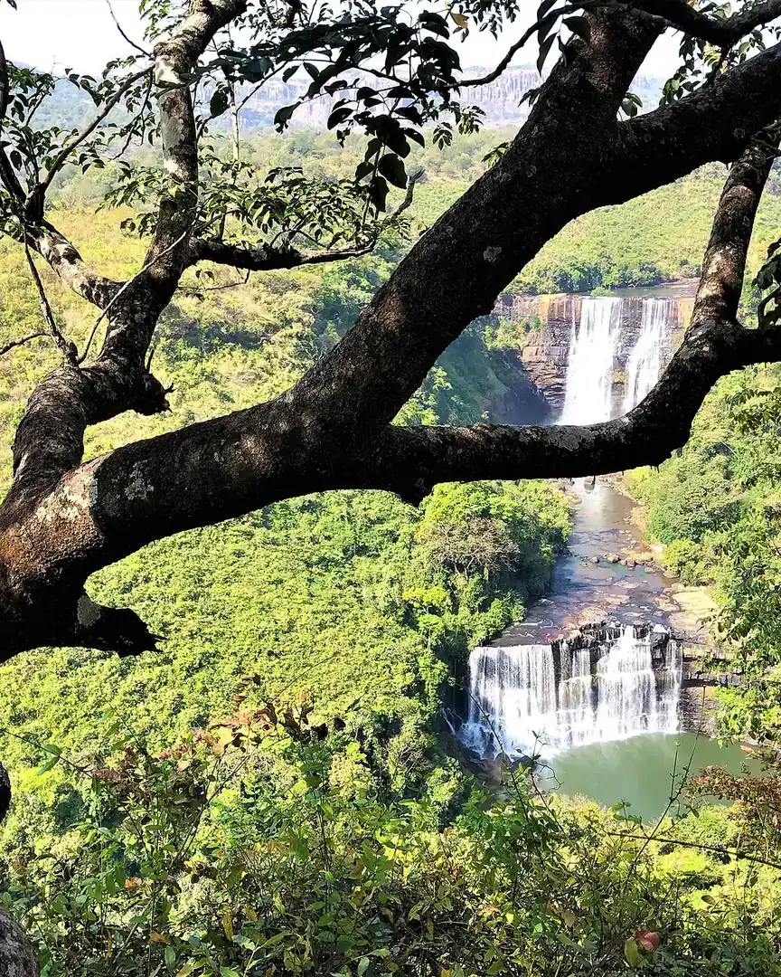 Foto: Cascadas de Kambadaga · Guinea