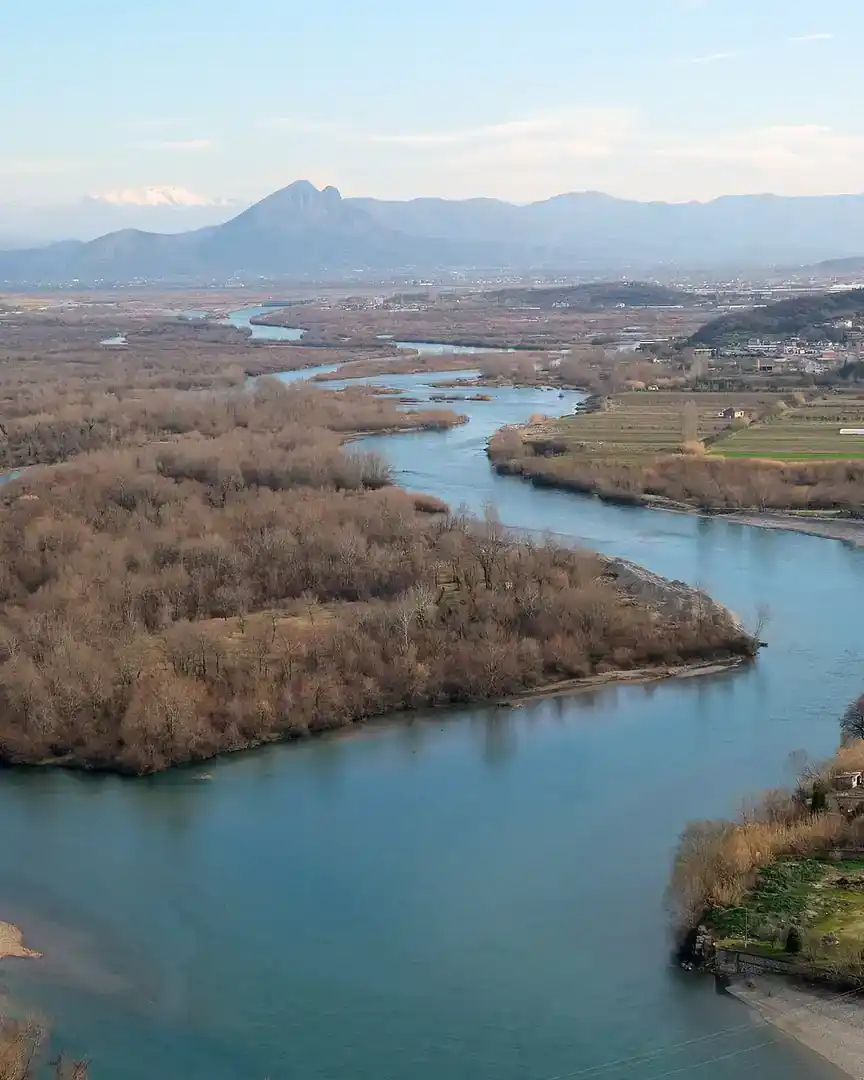 Foto: Río Drin · Albania
