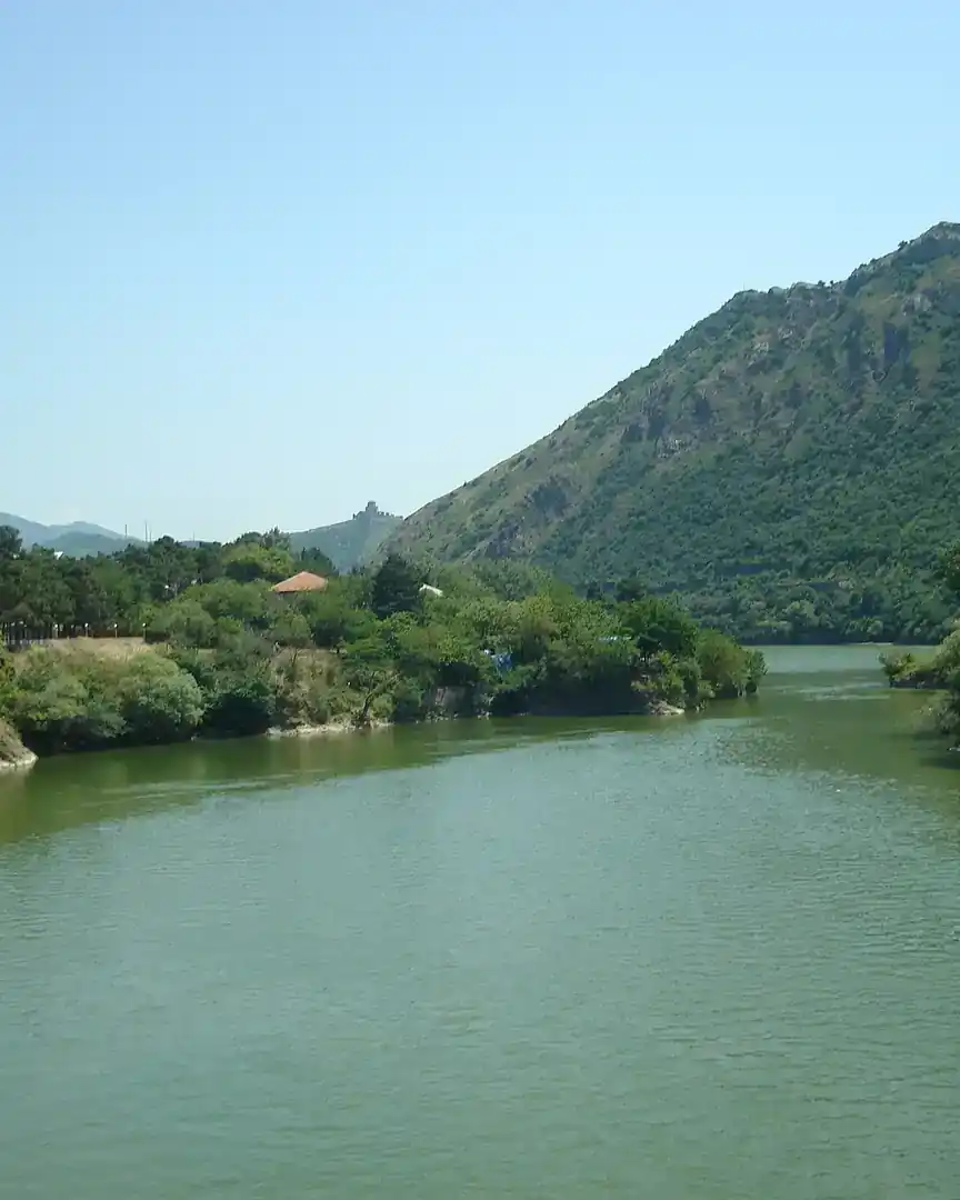 Foto: Río Aragvi · Georgia