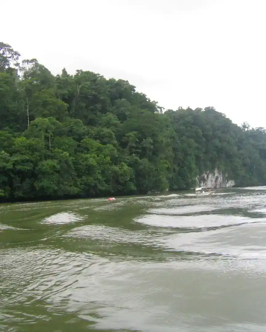 Foto: río Dulce · Guatemala