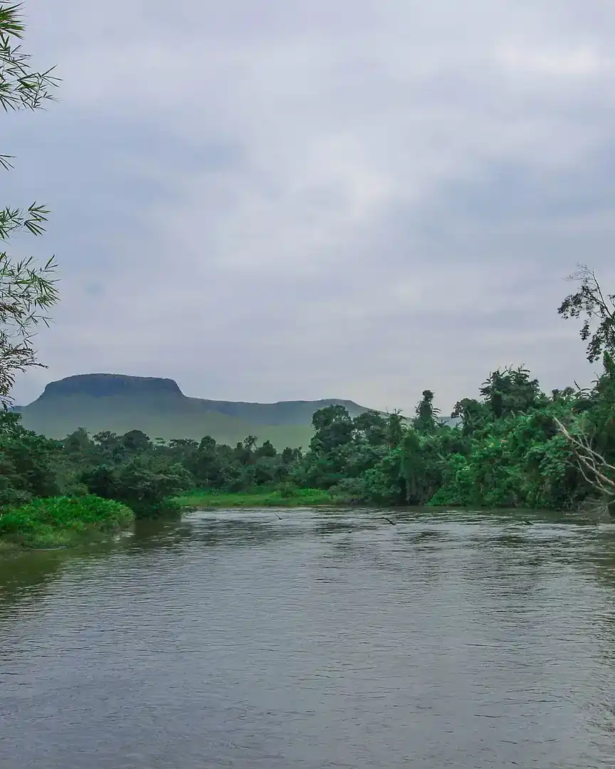 Foto: Río Lefini · Congo