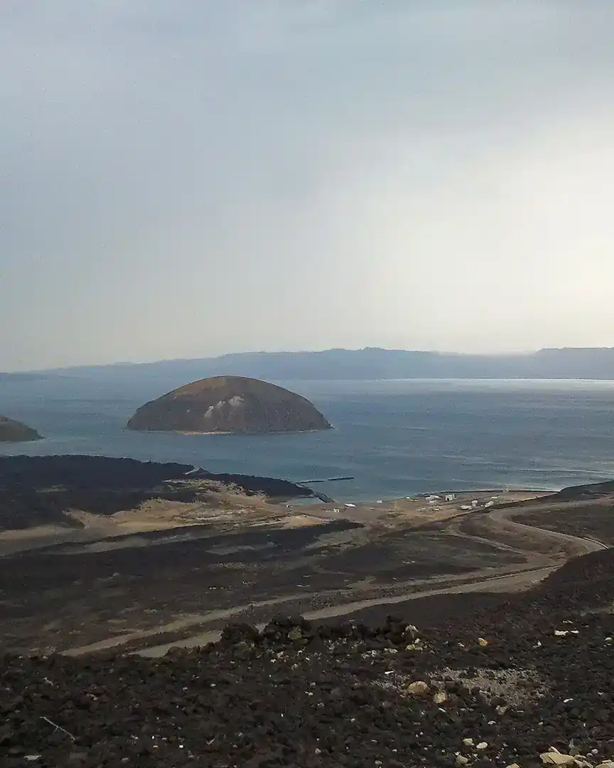 Photo: Devil's Islands (Lake Ghoubet) · Djibouti